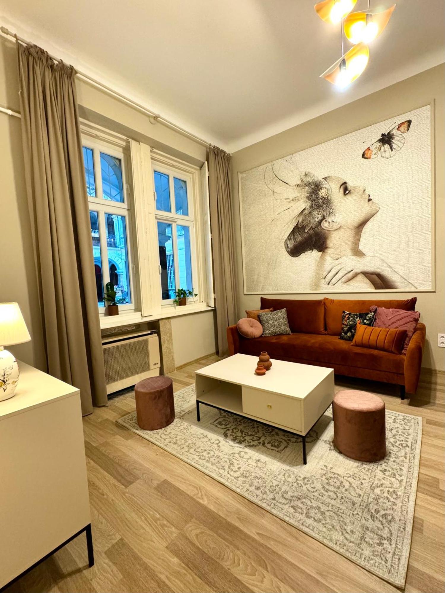 Stay At Liz Budapest Central Exterior foto